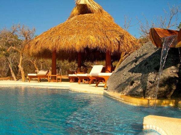 Casamar beach front estate on Troncones Point