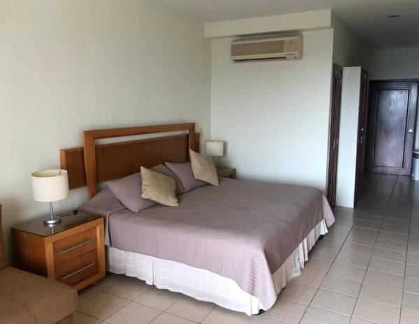 Flamingos Beach & Golf 607