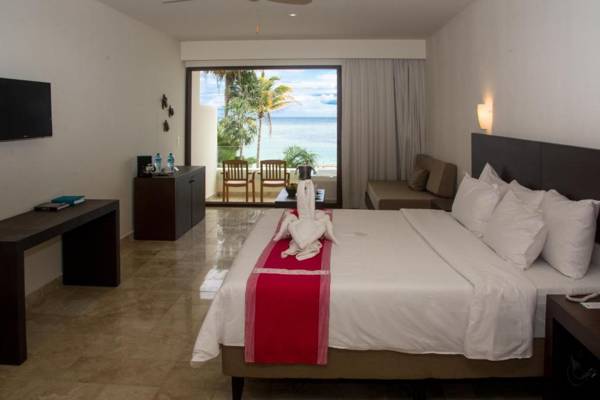 Akumal Bay Beach & Wellness Resort