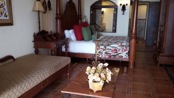 Two Luxury 2BR Suites with Great View in Cabo