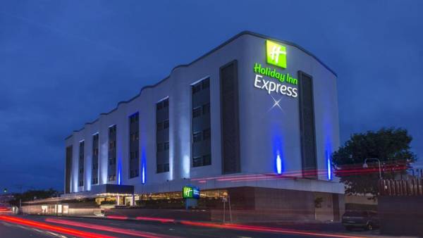 Holiday Inn Express Mexico- Toreo an IHG Hotel