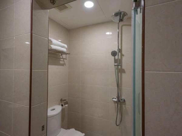 Hotel Holmes Gp