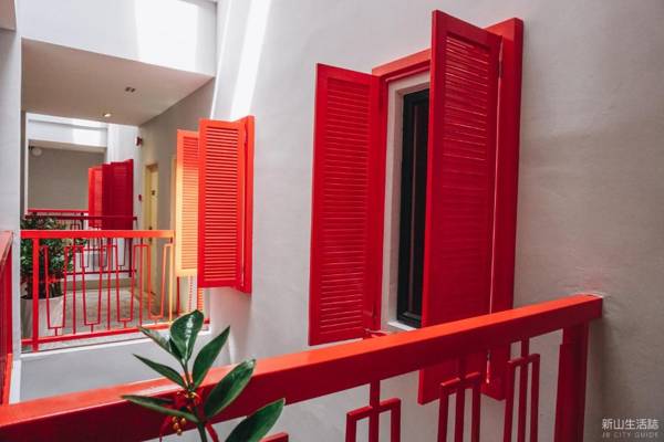 HOTEL CIQ JALAN TRUS