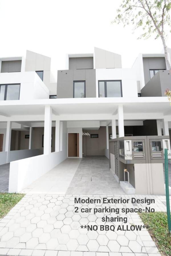 SIMPLE & CLASSIC HOMESTAY/LEGOLAND/SUNWAY ISKANDAR