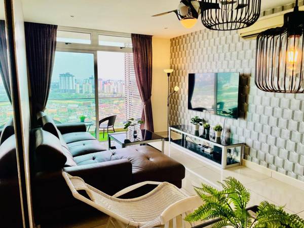 KSL City Mall 6-9pax NetflixSmart Tv65inch(K25)