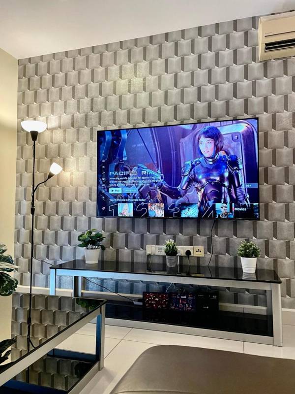 KSL City Mall 6-9pax NetflixSmart Tv65inch(K25)