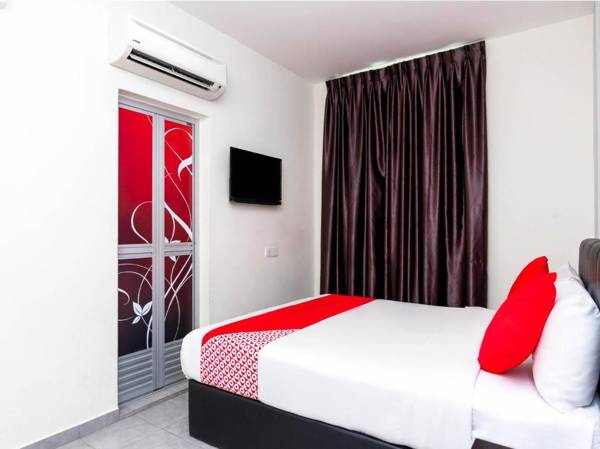 OYO 756 Muar City Hotel