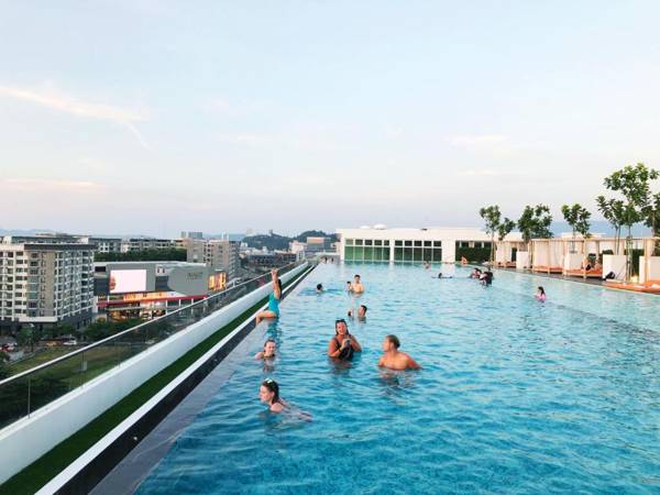 Utopian Homes at Sutera Avenue