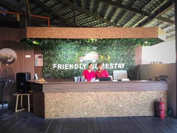 gayang friendly water house homestay