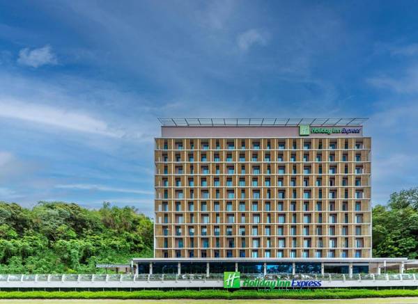 Holiday Inn Express Kota Kinabalu City Centre