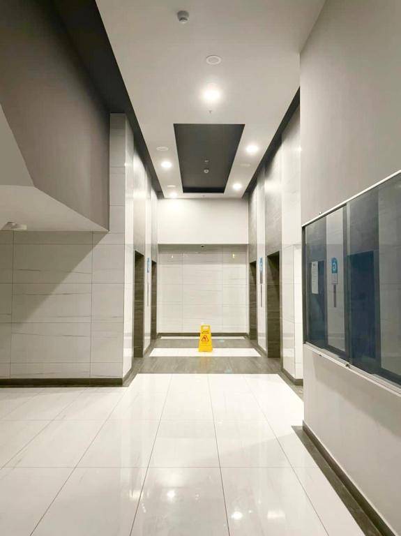 Sunset Seaview Vacation Condos @ Jesselton Quay