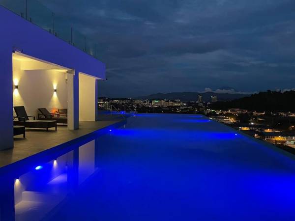 QUEENSLAND SUITES at ARU SUITES Kota Kinabalu 