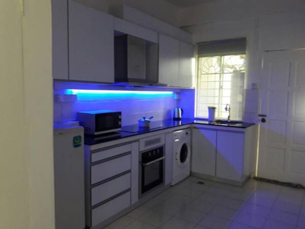 Taman Airport Guesthouse