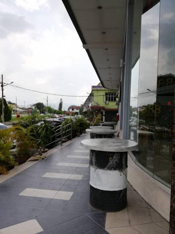 Paragon City Hotel