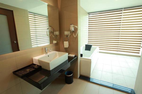 Symphony Suites Hotel