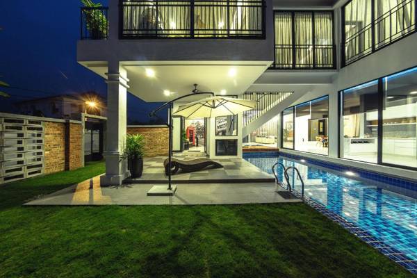 Atlantis Pool Villa @ Tambun Ipoh