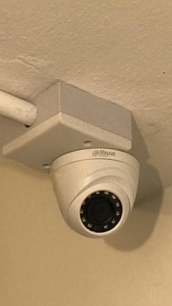 W Boutique Suite-up to 10pax with family karaoke.