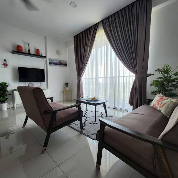 Clean Comfy 3 bdrm breathtaking view of hills Ipoh