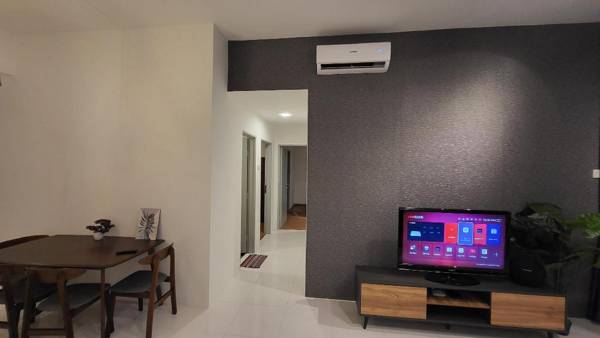 Grey Cabin @ Oasis Ipoh Perak  !!New Condo Unit!!