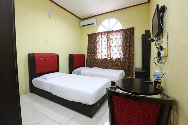 OYO 89819 Raz Hotel Kelulut