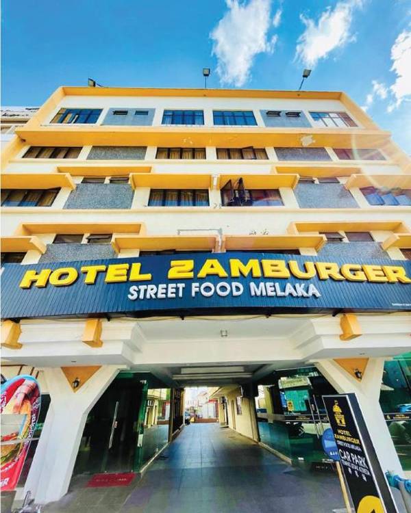 Hotel Zamburger Street Food Melaka