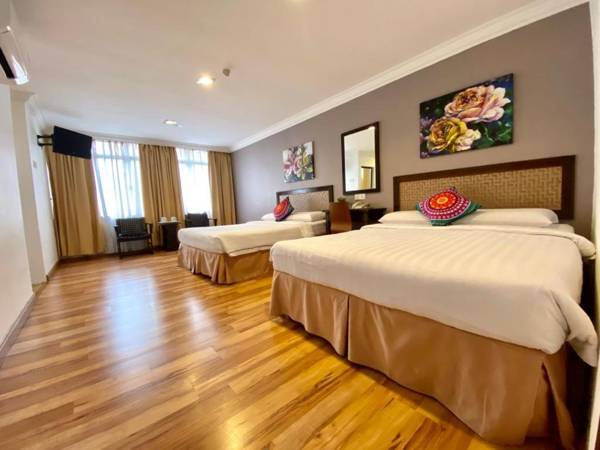 Queenspark Lovita Hotel