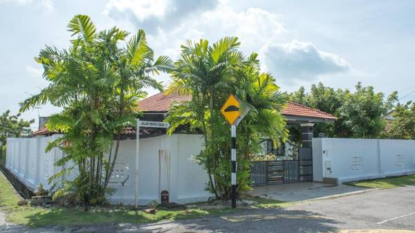 Malacca Sunshine Homestay(Bungalow)
