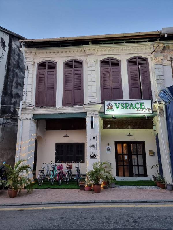 VSPACE GUESTHOUSE & CAFE