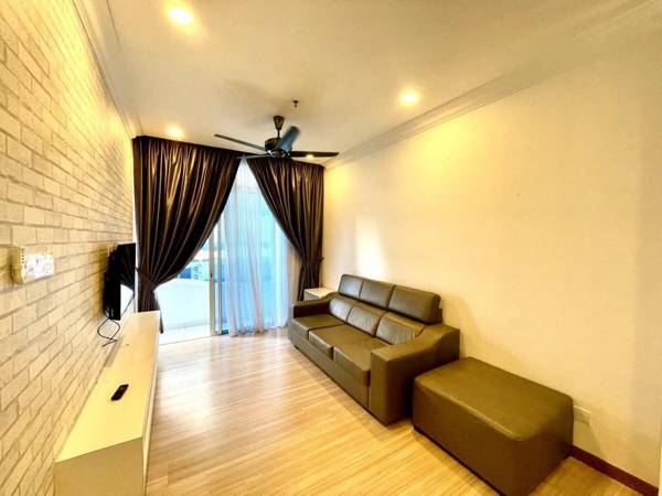 Cozy 2BR Unit (Pet Friendly) at Melaka City Centre