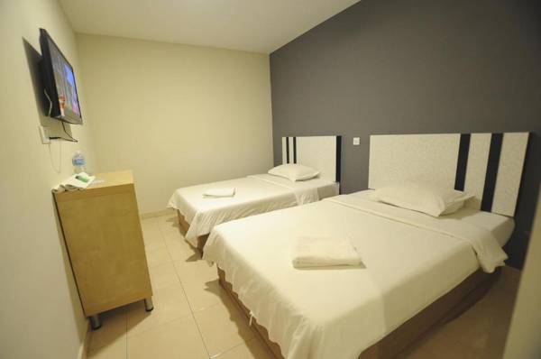 Five Hotel