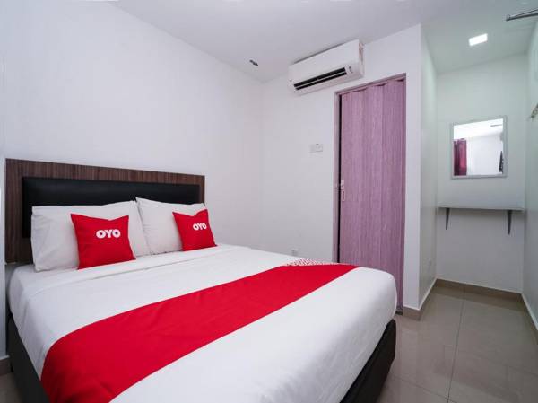 OYO 44093 Vrm Hotel