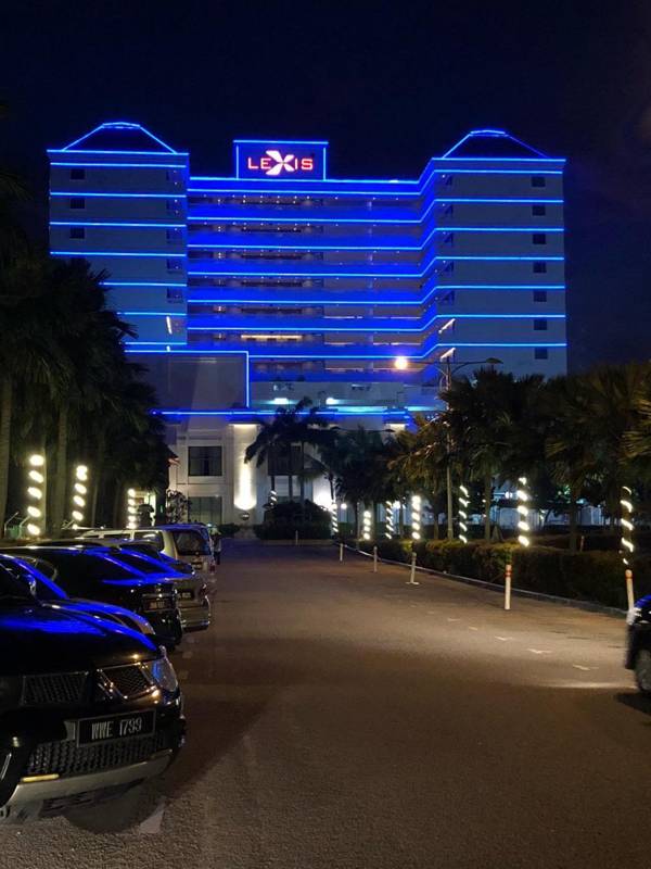 CH LXS PRIVATE PORT DICKSON (water chalet)