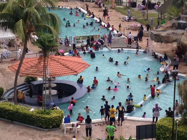 Seascape Glory Beach Resort - 2 Bedrooms Apartment