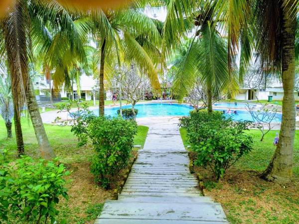 Haji Din Cocobay Condo