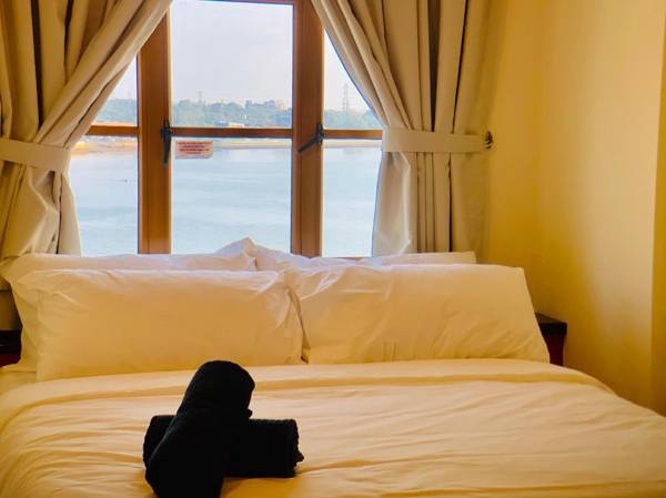 PD Resort Seaview Tower Suite (Up to 5 pax ) 