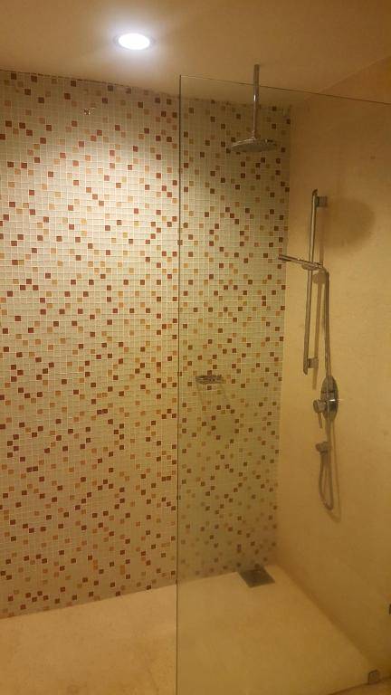 Regalia Suites & Hotel