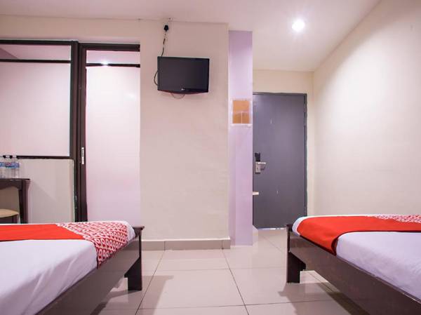 OYO 43961 Kk Hotel Kajang