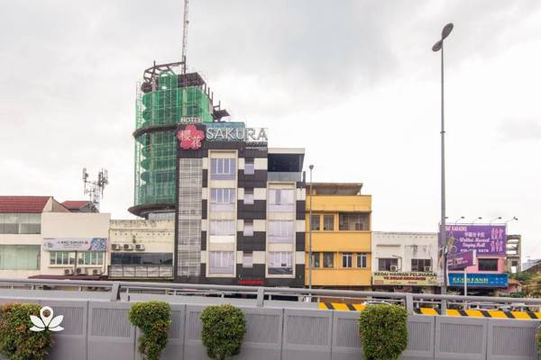 ZEN Rooms Sakura Boutique Hotel