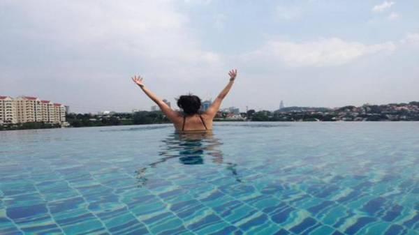 Mont Kiara Professional Service Suite by Mihomes