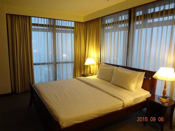 Ridge Service Suites