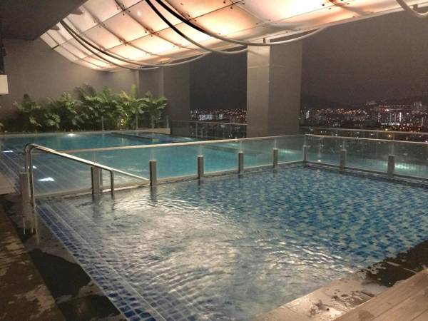 Studio 4 @ M City Residential Suites