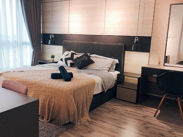 Old Klang Road near Midvalley 6pax