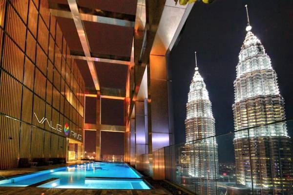 Tropicana The Residences KLCC by Luxury Suites
