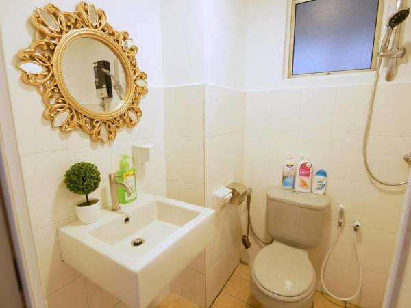 Romantic Full House 2BR King bed Velocity Cityview