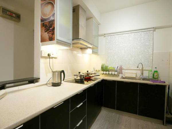 Romantic Full House 2BR King bed Velocity Cityview