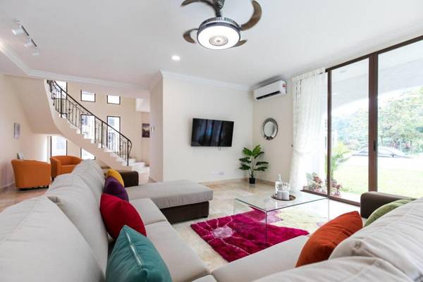 DOLCE VITA SPANISH POOL VILLA-15PAXEvent&Shooting