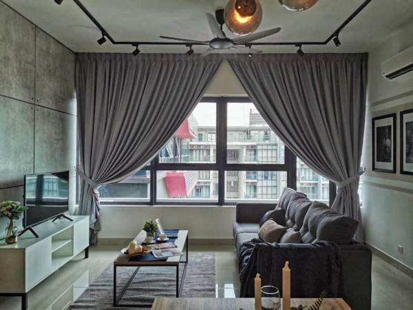 Arte Plus By Serenity Executive Suite