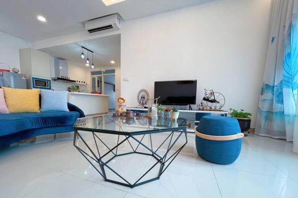 Comfy Family Suite 3 Bedrooms @ Menjalara