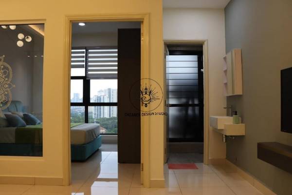 Arte Warmly Home in Mont Kiara