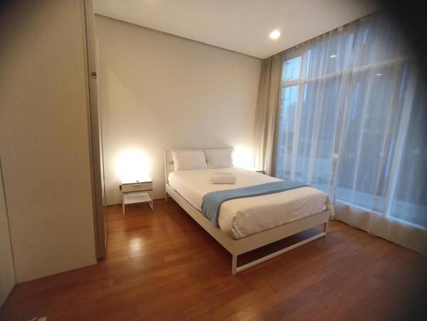 Soho suites klcc by Nadia